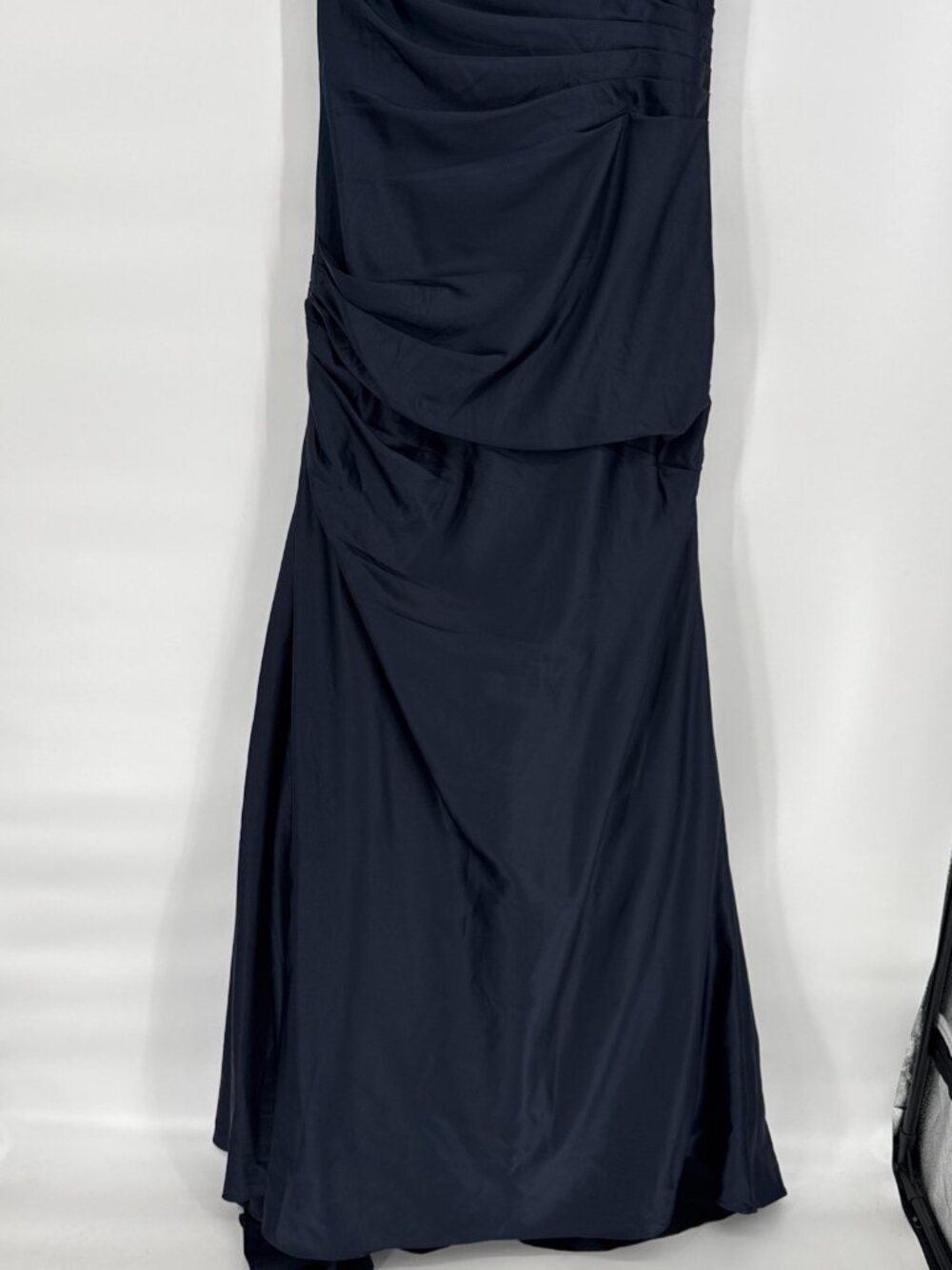 LA FEMME Size 8 Navy Blue Off the Shoulder Ruched Satin Trumpet Gown Dress - Picture 5 of 14